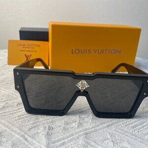 Louis Vuitton genuine brand name aviator sunglasses